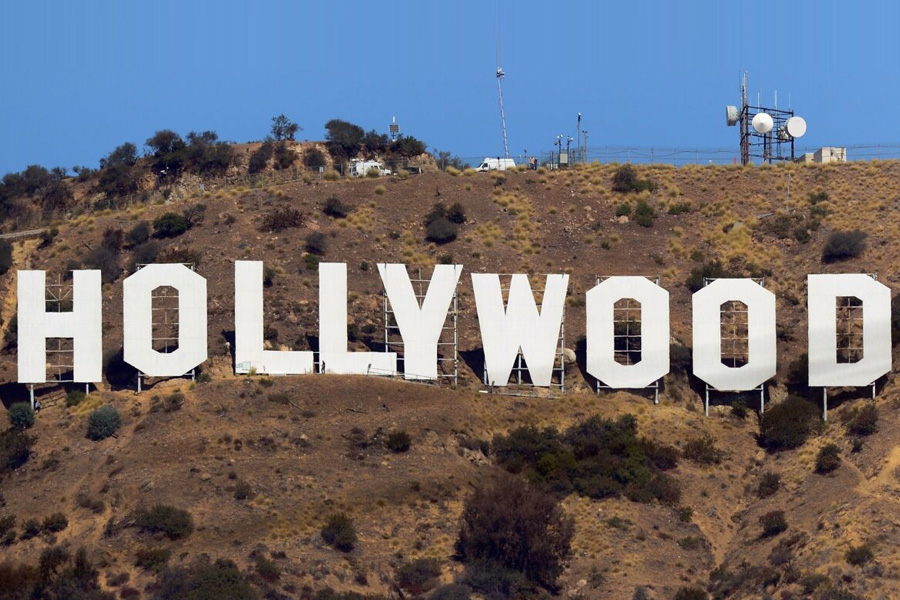 Growing Antitrust Issues in the Entertainment and Glittering Film Industry in Hollywood and Bollywood: A Comparative Analysis