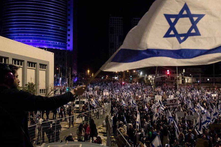 Israel protests: The upheaval over Netanyahu’s judicial reform bill has brought the country to the edge
