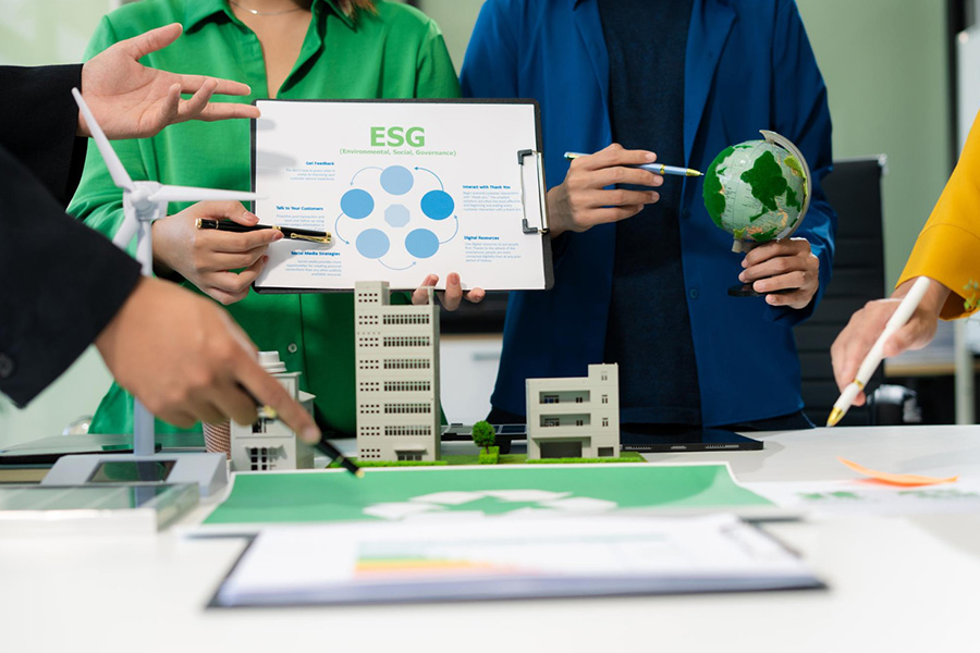 ESG performance and corporate metrics: mapping research trends and setting future research agenda