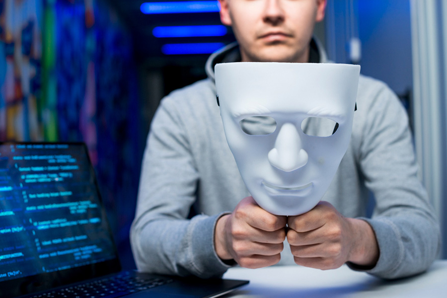 The Consequences of COVID-19 Emergency Risk Mismanagement: The Rise of Anti-Evidence Decision Making in Slovakia