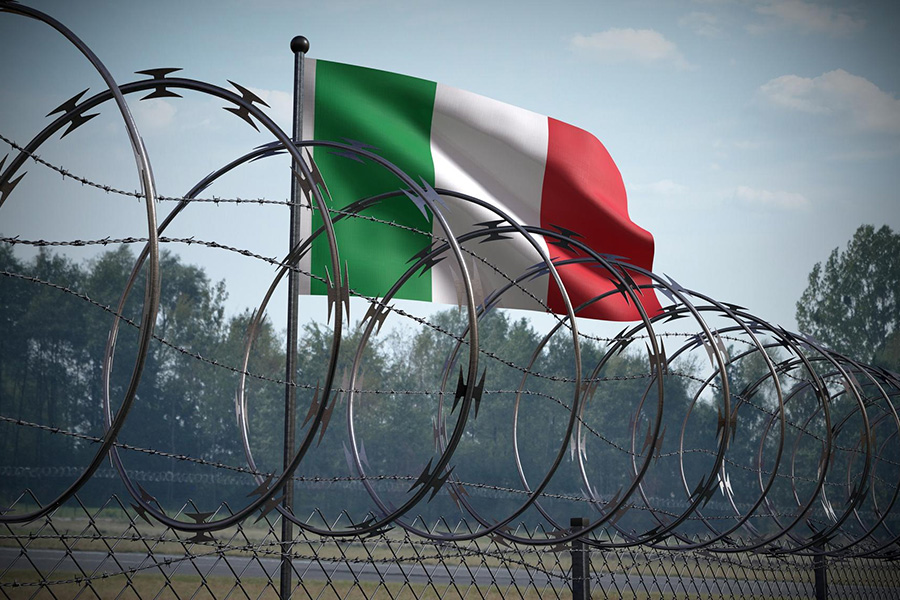 Disrupting (Italian) borderlines: reading rescue operations with Rancière